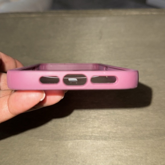 Verizon MagSafe iPhone Case - Picture 4 of 4